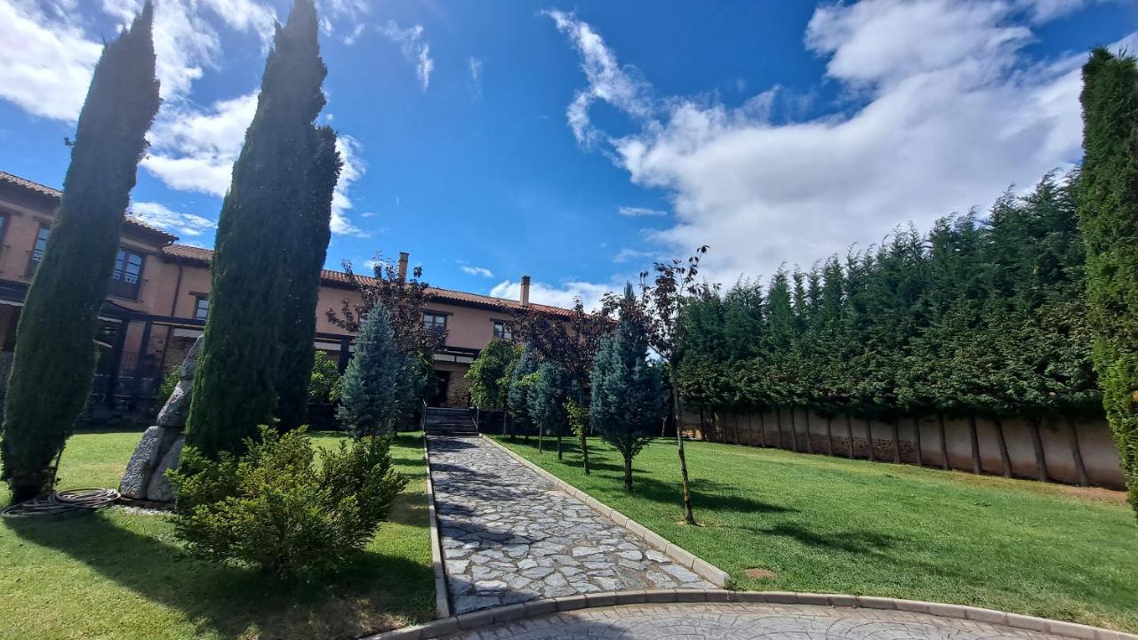 Palacio Del Conde De Rebolledo Villaviciosa de la Ribera Exteriör bild