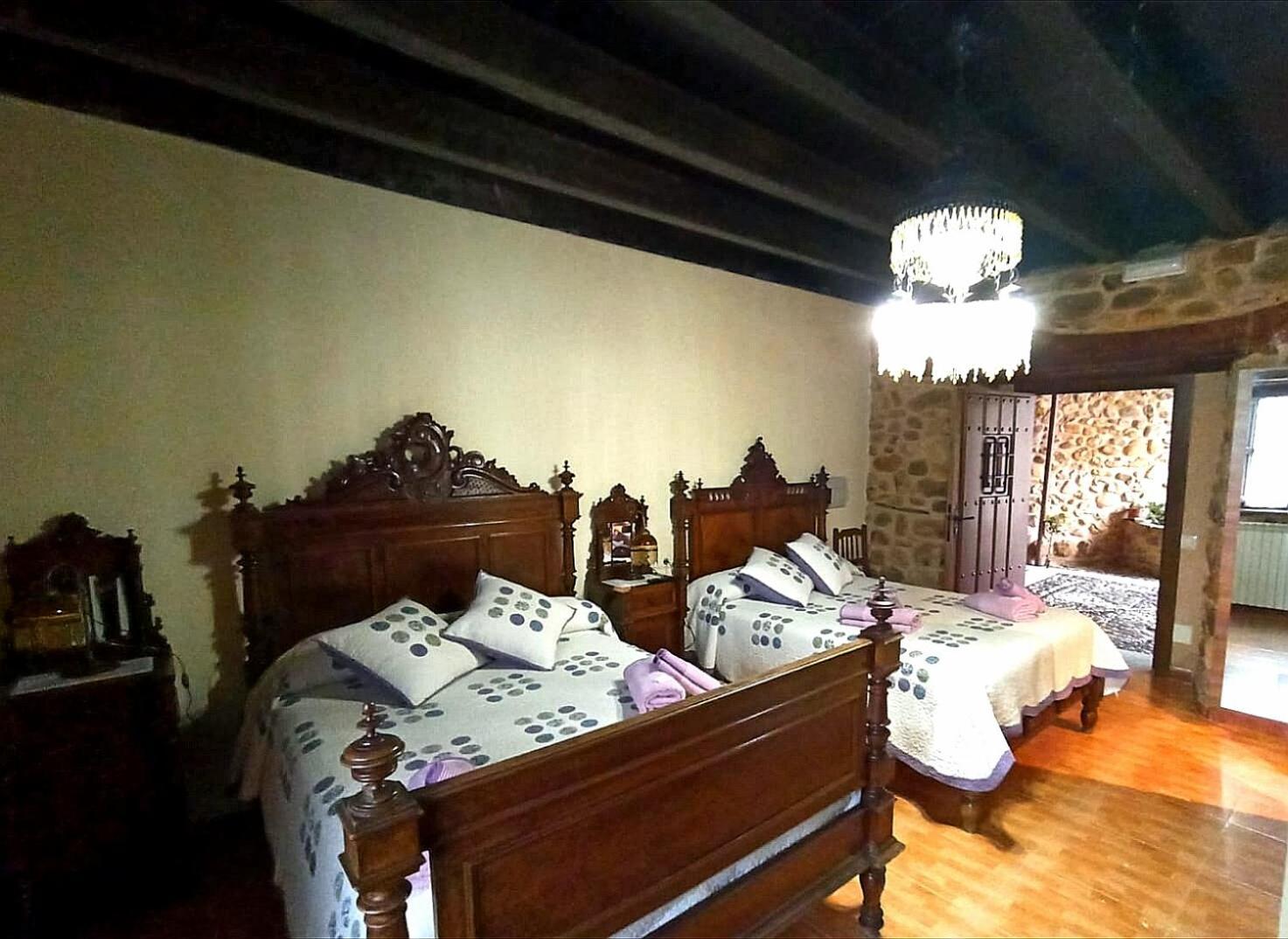 Palacio Del Conde De Rebolledo Villaviciosa de la Ribera Rum bild