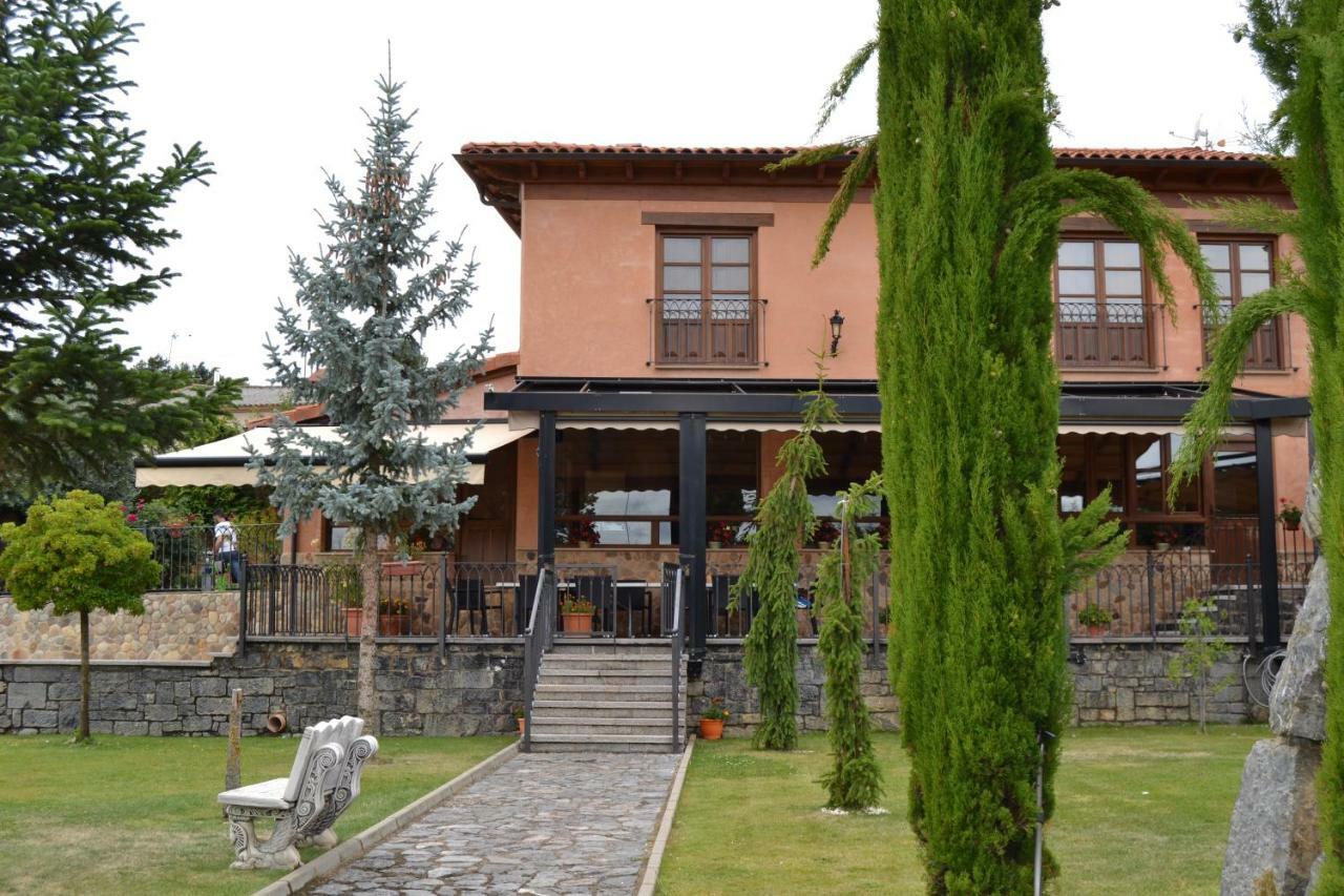 Palacio Del Conde De Rebolledo Villaviciosa de la Ribera Exteriör bild