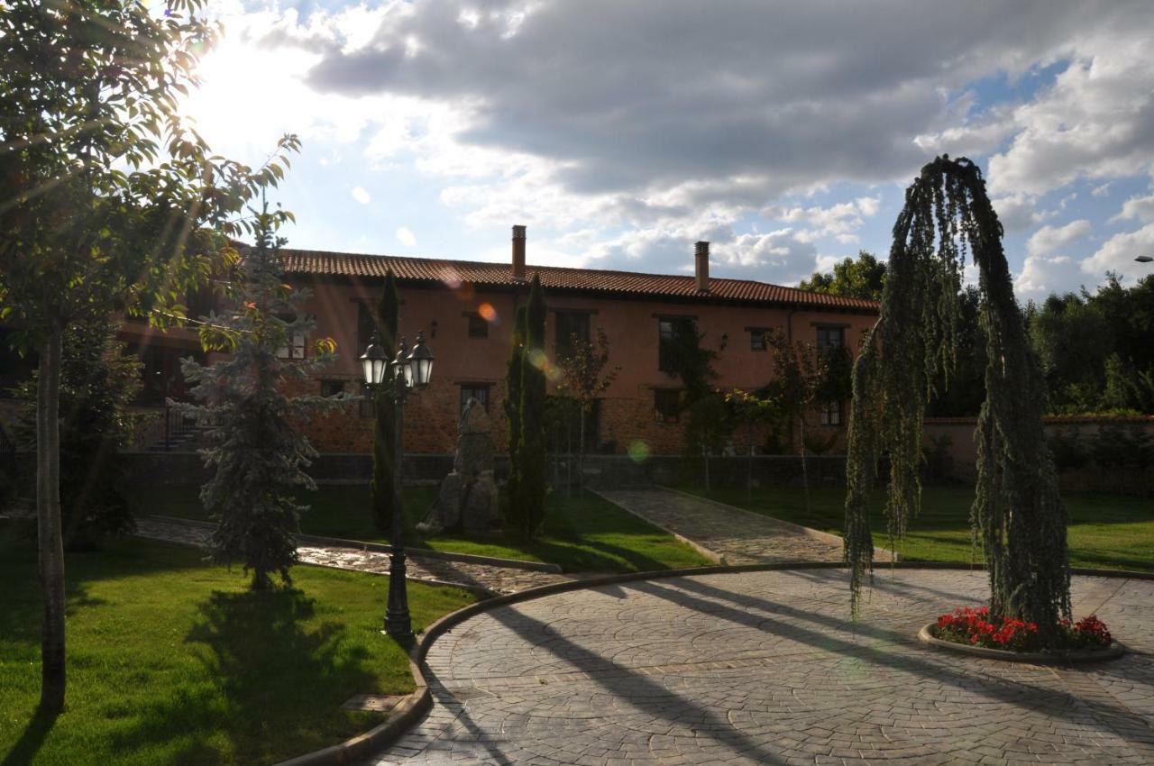 Palacio Del Conde De Rebolledo Villaviciosa de la Ribera Exteriör bild