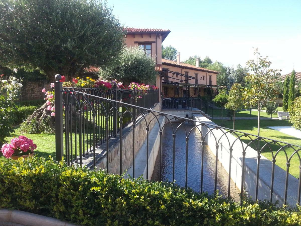 Palacio Del Conde De Rebolledo Villaviciosa de la Ribera Exteriör bild